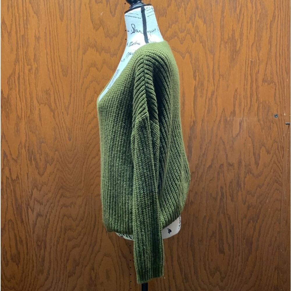 Forever 21 Knitted Sweater Top - Picture 3 of 5